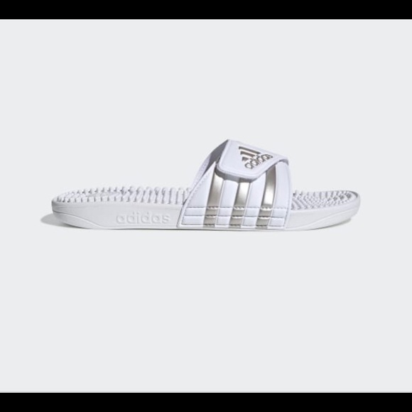 SOLD ADIDAS UNISEX ADISSAGE Sandals sz 11 Wht/Slv - Picture 2 of 3